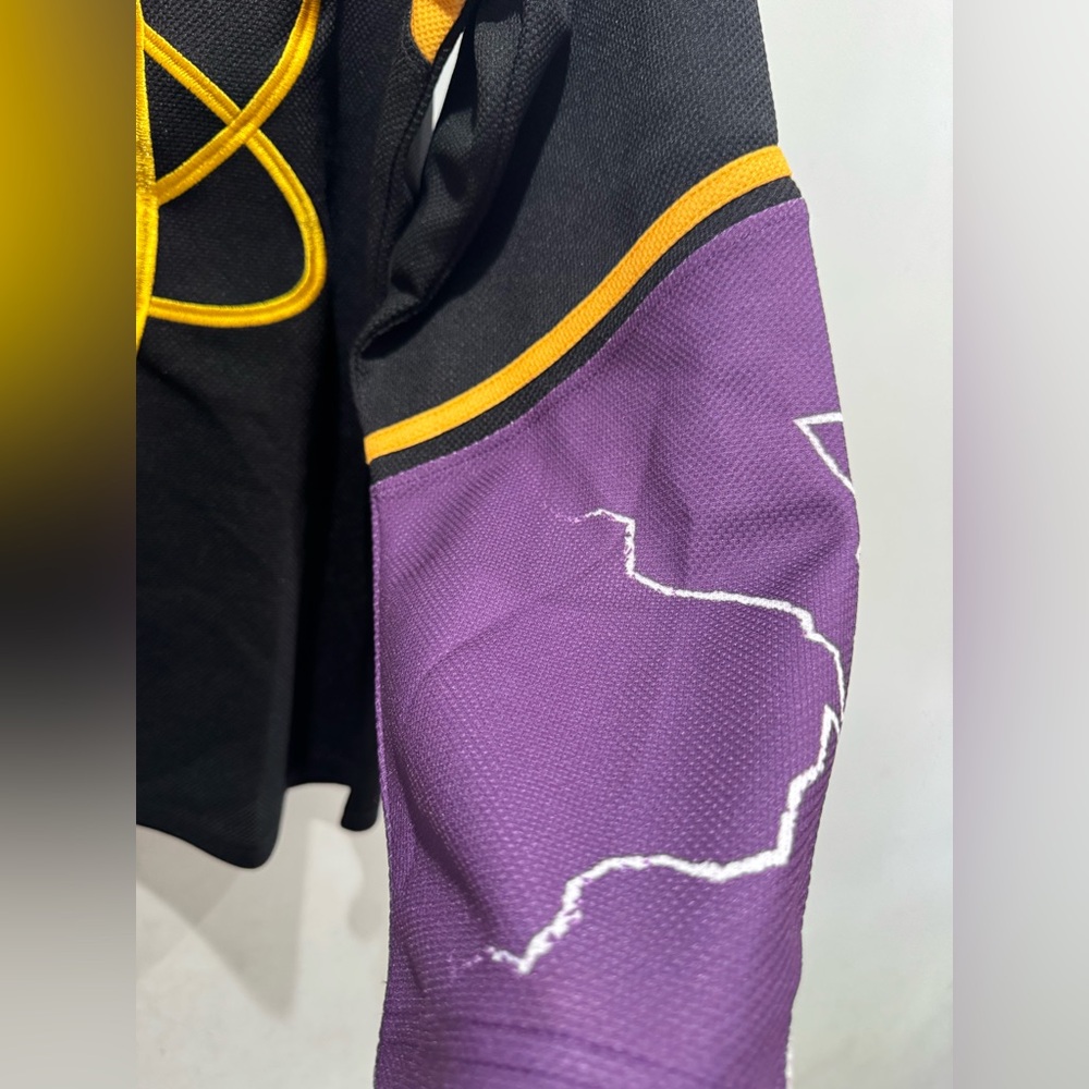 Disney A Goofy Movie Powerline Hockey Jersey - Picture 5 of 8